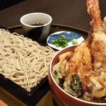 Large shrimp and conger eel Ten-don (tempura rice bowl) set