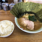 ラーメン 竜家 - ラーメン＋のり＋ライス