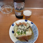 小林商店 直売所 - 瓶ビールと湯豆腐