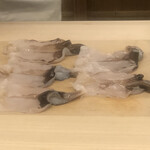 日本料理 久丹 - A5サイズくらいの生鳥貝。舞鶴の養殖です