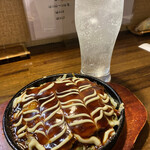遊酒食堂 宇都宮 - レモンサワーと
      『今日はコレ食えください』と伝えたら提供された
      
      お好み焼き