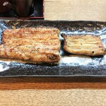 かぶと - 白焼き、養殖と天然の食べ比べ