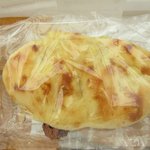 アフタヌーンティー・ベイカリー - フォカチャポテトチーズ