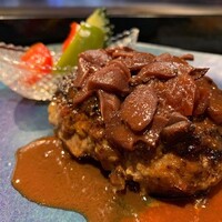 県産牛とあぐー豚のハンバーグ