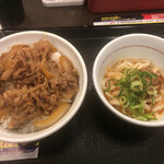 Nakau - 牛丼大盛冷し坦々うどん小セット　900円