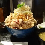 中華食堂 よしだ屋 -  唐揚げ丼（並盛）