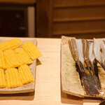 日本橋 蕎ノ字 - とうもろこしとメゴチの具材。