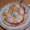 Saizeriya - バッファローモッツァレッラのピザ