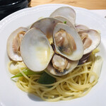 ピアット スズキ チンクエ - ボンゴレ　アサリが大きい