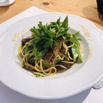 ピアット スズキ チンクエ - イワシとカラスミのスパゲッティー