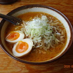 横浜らーめん 吉田家 - 札幌味噌らーめん＋味玉
