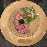 Motsunabe Rokkasha - 和牛三角バラのたたき　口溶け肉を是非とも