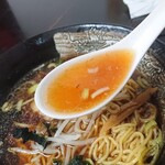 中華料理 梧桐 - 【2020.5.31(日)】醤油ラーメンのスープ