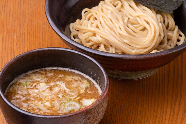 つけ麺 さん の 近く 屋