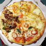 ピザハット - 料理写真:...楽天デリバリー「【期間限定30%OFF】ラバーズ4 Mサイズ(2160円)」、"炭火焼ビーフカルビ"の部位が好きだった☆彡