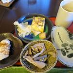 穴子、鶏肉とワラビの煮物(2020年5月)