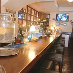 RAGE COFFEE BAR - 店内