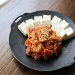 韓一館 - 豆腐キムチ