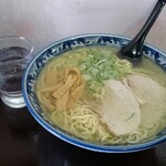 日の出食堂 - 塩ラーメン  550円