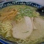 日の出食堂 - 塩ラーメン接写