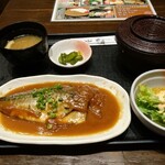 Hananomai - 本日の魚定食〈鯖味噌〉(850円)です。