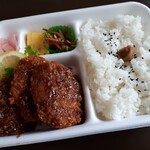 イチイズ ロシナンテ マーケット - ロシナンテ特製豚ヒレカツ弁当(296円)