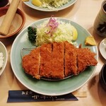 かっすい亭 - ロースかつ（180g）定食（¥1,200）