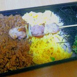 炭火焼鳥まつお家 - かしわ弁当<塩>(¥500)