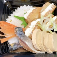 春秋ユラリ 恵比寿 - おつまみ盛り合わせ