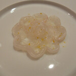 SOTO - 平目の薄造り+昆布塩液+柚子