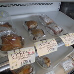 ベーカリーいずみ - 店内