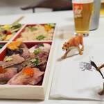 肉割烹 まさき - 原始の時代からお肉を狙ってタイムスリップ。