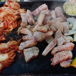 Buta Yakiniku Senmon Ten Tonkin - 2020年5月　生サンギョプサル5点セット（２人前）　1280円×2