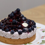 パティスリー リョーコ - タルトフロマージュ カシスベリー14cm(3600円＋税)