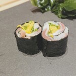 鮨 龍次郎 - 鰯の沢庵巻き