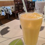 インド料理 インド村 - マンゴーラッシー