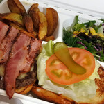 BELLOWS BURGER - テイクアウトの林檎ベーコン & チーズバーガー1520円