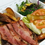 BELLOWS BURGER - テイクアウトの林檎ベーコン & チーズバーガー1520円