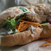 フランス料理 ル・クール - 連れが頼んでいた「お肉のバゲットサンド」