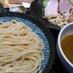 特製つけ麺の並盛り。