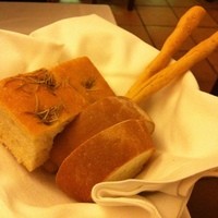 Ristorante IL FIGO INGORDO - フォカッチャ　ジーノ　グリッシーニ