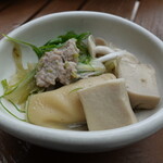 柚木元 - 1杯目はつみれと葱、高野豆腐も味がしみて美味しい