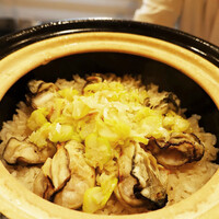 日本料理 直 - 牡蠣と九条ネギの炊き込みご飯