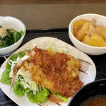 ささら - ほうれん草おひたし 魚フライ 肉じゃが