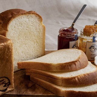 熟香(じゅくこう)食パン/“絹香(きぬこう)”食パン