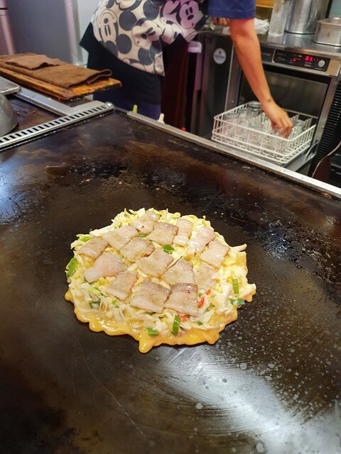 お好み焼きの写真 荻窪駅西口から5分ほどの場所にあるお好み焼き屋さん・倉はし
