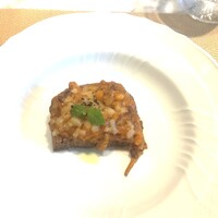 La Brianza - 近江牛モルツェッロと健康パンのクロスティーノ、近江牛モルツェッロのおいしさと健康パンの香ばしさ、甘みが相乗効果のバランス。旨みまろコク、＆パンのサクサク感からの口どけ。