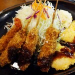 かつはる得定食のおかず