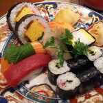 玄海鮨 - ちょっとだけ見えるお椀が 貝汁