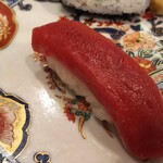 玄海鮨 - マグロ  キレイでしょ？
